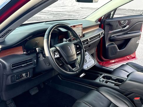 Used 2022 Lincoln Corsair Reserve w/ Equipment Group 201A image 4