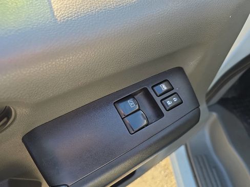 Used 2020 Nissan NV 2500 SV w/ Navigation Package image 12