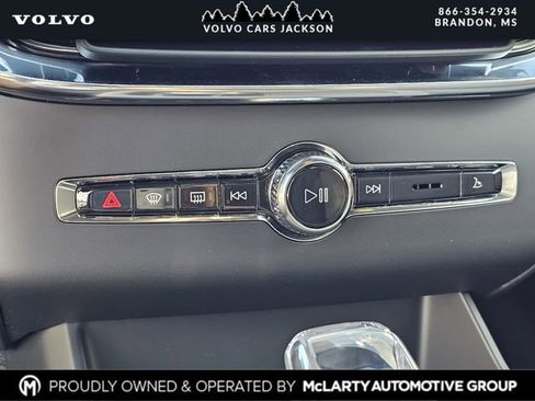 New 2026 Volvo XC90 B6 Plus w/ Protection Package Premier AWD/4WD image 23
