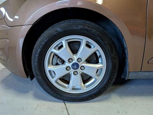 Used 2014 Ford Transit Connect Titanium image 15