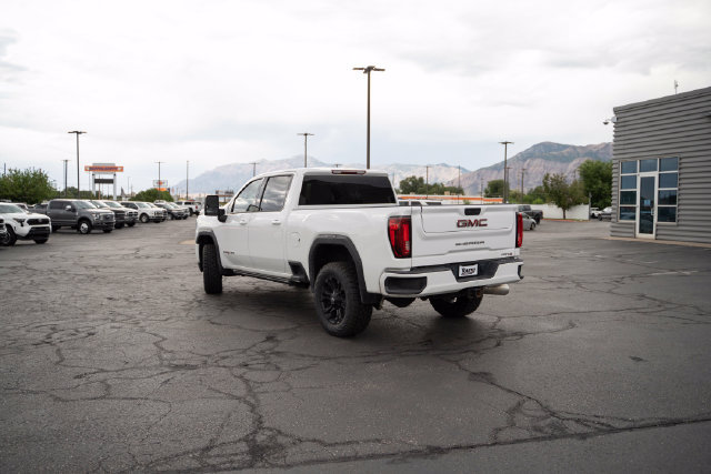 Used 2021 GMC Sierra 2500 AT4 AWD/4WD image 3