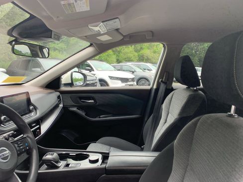 Used 2021 Nissan Rogue SV image 13