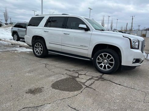 Used 2017 GMC Yukon Denali w/ Open Road Package image 14