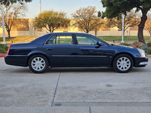 Used 2008 Cadillac DTS image 4