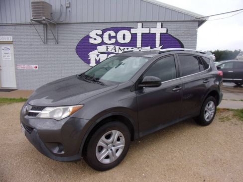 Used 2013 Toyota RAV4 LE FWD image 1