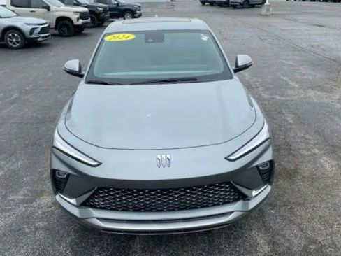 Used 2025 Buick Envista Avenir FWD image 3