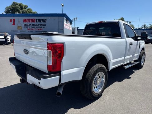 Used 2018 Ford F250 XL w/ Power Equipment Group RWD image 4