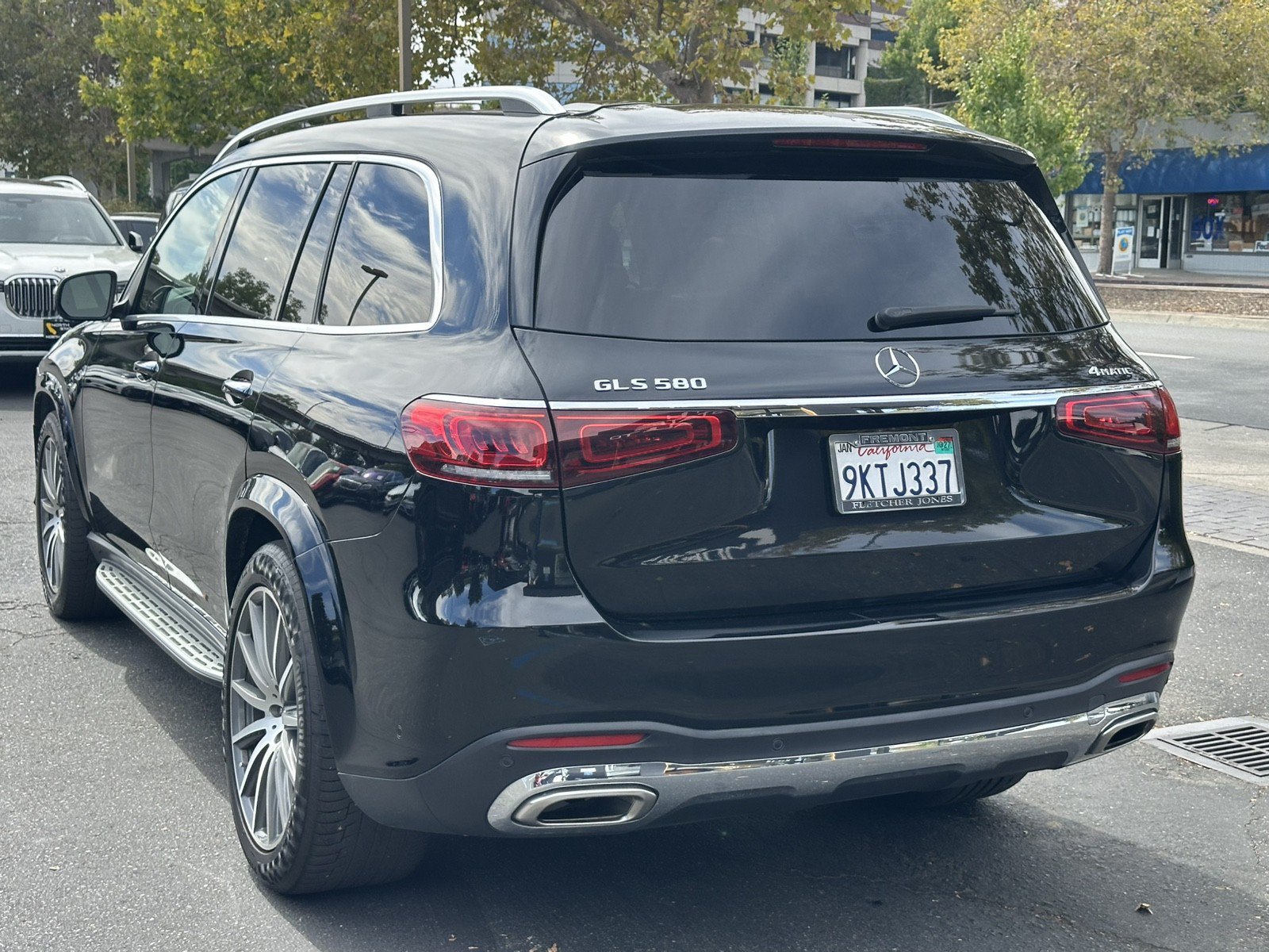 Used 2020 Mercedes-Benz GLS 580 4MATIC image 11