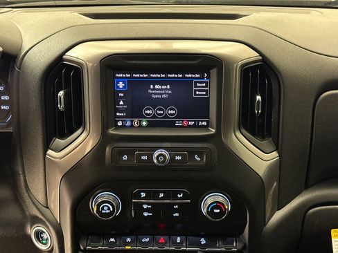 Used 2025 Chevrolet Silverado 1500 Custom Trail Boss w/ LPO, Dark Essentials Package image 15