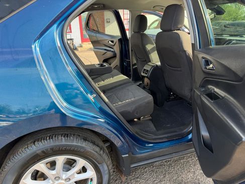 Used 2020 Chevrolet Equinox LT image 16