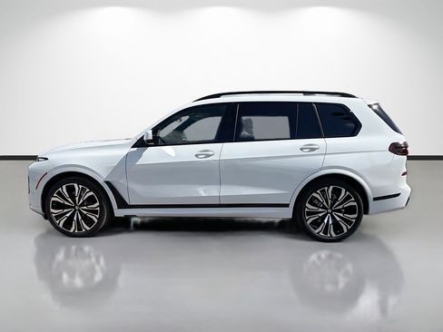 New 2027 BMW X7 xDrive40i w/ Executive Package AWD/4WD image 6