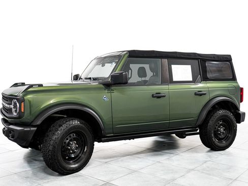 Certified 2022 Ford Bronco Black Diamond AWD/4WD image 4