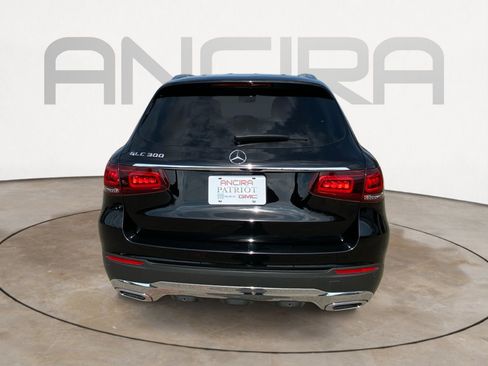 Used 2022 Mercedes-Benz GLC 300 image 9