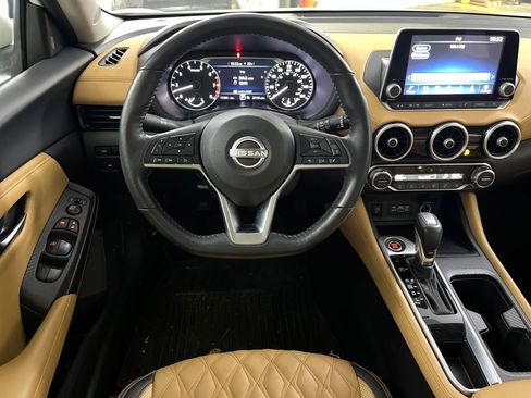 Used 2024 Nissan Sentra SV w/ SV Premium Package image 25
