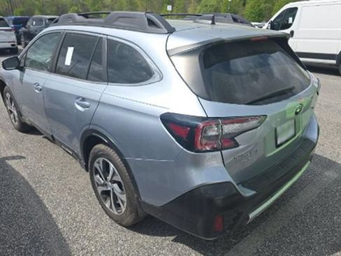 Used 2020 Subaru Outback Limited AWD/4WD image 2