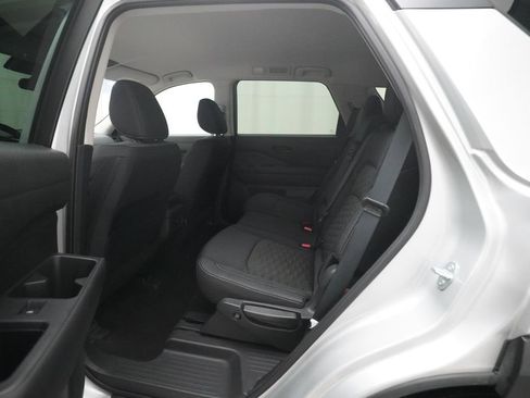 Used 2024 Nissan Pathfinder SV AWD/4WD image 15