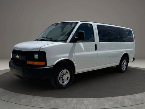 Used 2011 Chevrolet Express 2500 LS image 2