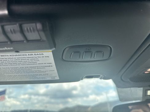 Used 2022 Ford Bronco Wildtrak image 21