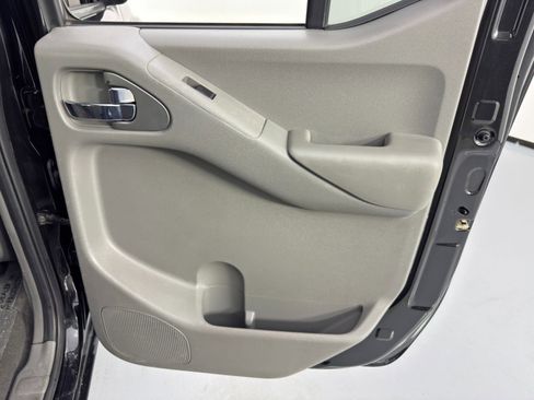 Used 2021 Nissan Frontier S image 36