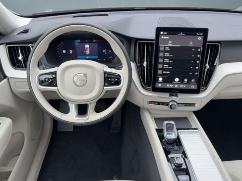 New 2026 Volvo XC60 B5 Ultra w/ Climate Package image 27