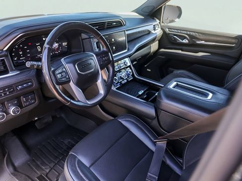 Used 2022 GMC Yukon XL Denali w/ Max Trailering Package AWD/4WD image 13