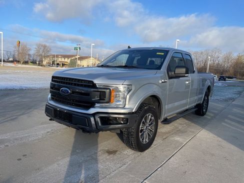 Used 2019 Ford F150 XLT w/ Equipment Group 302A Luxury image 2