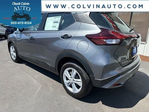 New 2025 Nissan Kicks Play S image 8