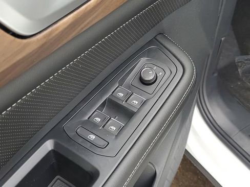 New 2026 Volkswagen Atlas SE image 10