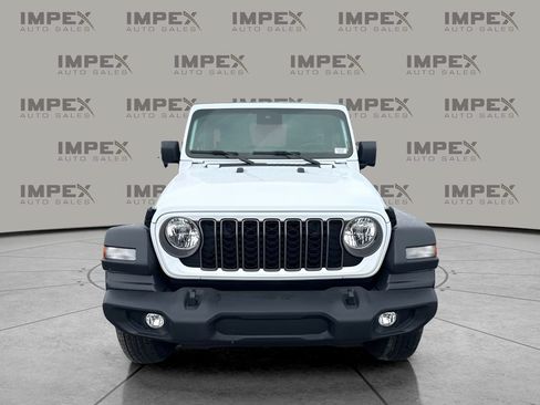 Used 2025 Jeep Wrangler Unlimited Sport AWD/4WD image 8