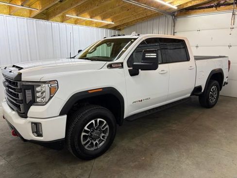 Used 2022 GMC Sierra 2500 AT4 w/ Gooseneck/5TH Wheel Package AWD/4WD image 4