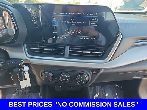 New 2026 Chevrolet Trax LS w/ LS Convenience Package FWD image 19