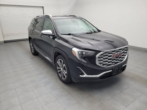 Used 2020 GMC Terrain Denali w/ Denali Premium Package FWD image 13