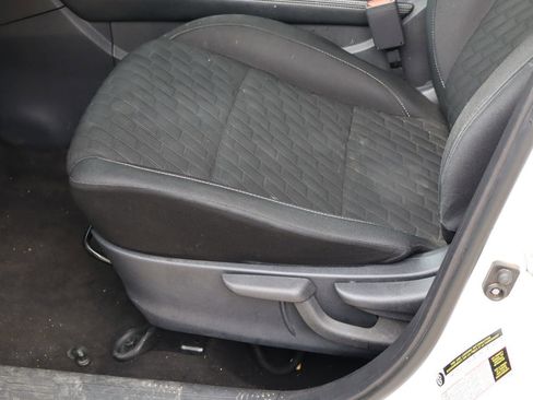 Used 2022 Nissan Kicks SV FWD image 14