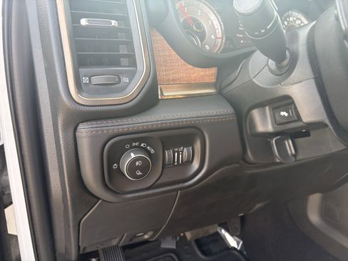 Used 2021 RAM 3500 Limited image 15