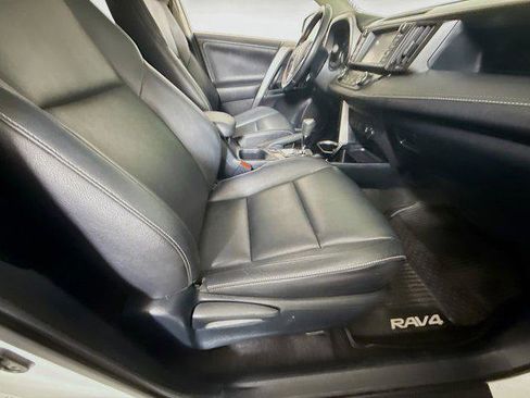 Used 2016 Toyota RAV4 Limited image 27