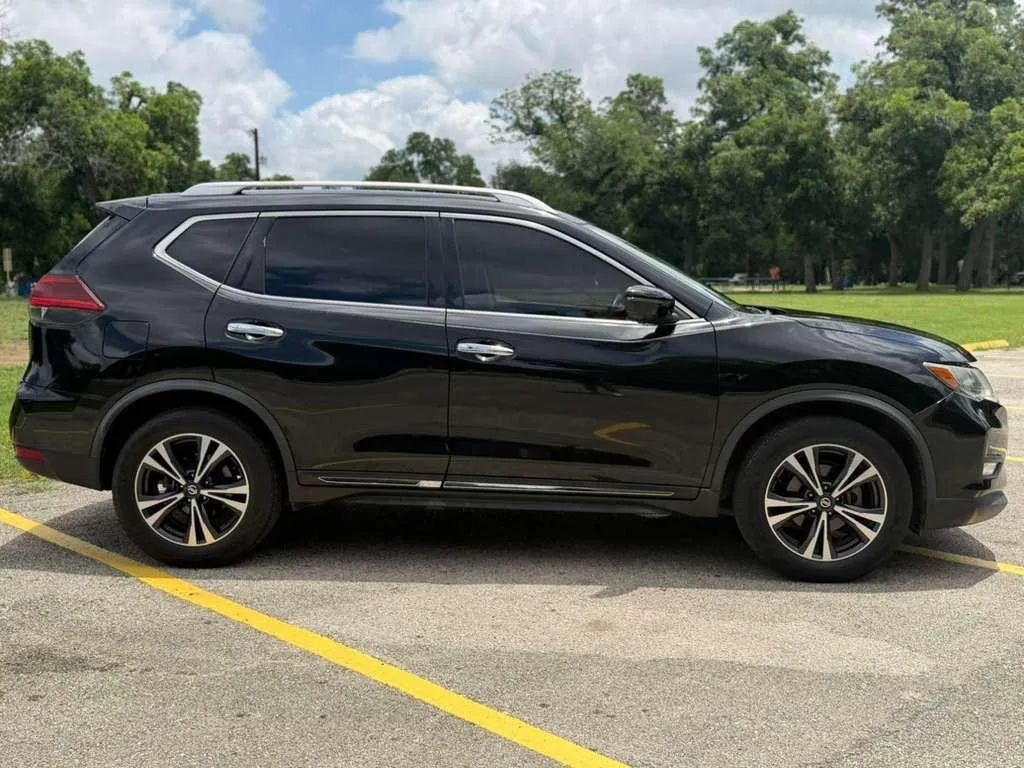 Used 2018 Nissan Rogue SL FWD image 4