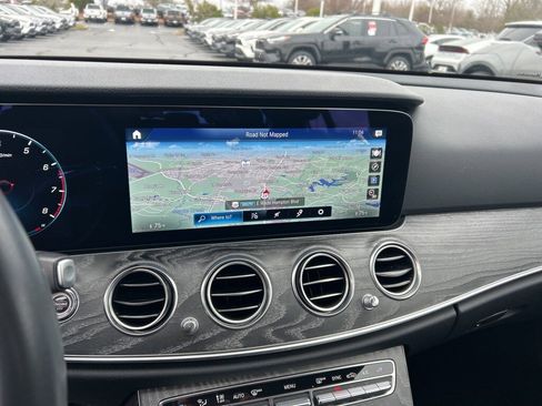 Used 2021 Mercedes-Benz E 350 Sedan image 12