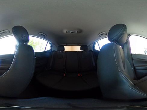Used 2025 Buick Encore GX Preferred FWD image 41