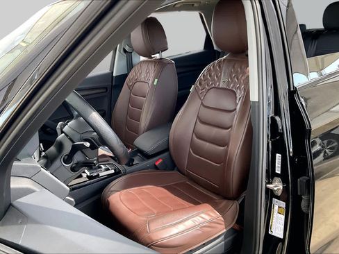 Used 2025 Audi Q5 2.0T Premium w/ Convenience Plus Package AWD/4WD image 8