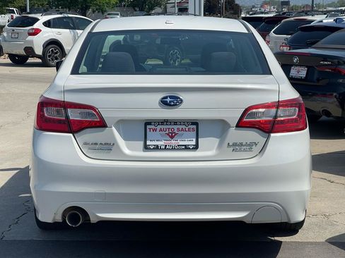Used 2015 Subaru Legacy 2.5i Premium AWD/4WD image 6