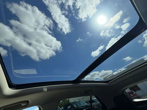 Certified 2023 Buick Envision Essence w/ Technology Package I image 32