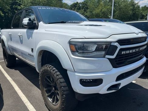 Used 2022 RAM 1500 Laramie AWD/4WD image 2