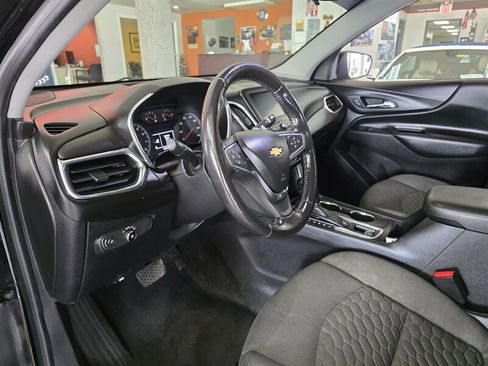 Used 2018 Chevrolet Equinox LT image 8
