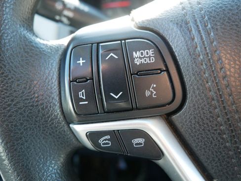 Used 2015 Toyota Sienna LE image 26