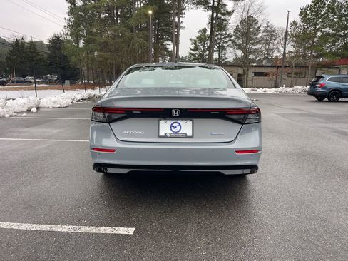 Used 2025 Honda Accord EX-L image 6