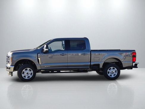 New 2026 Ford F250 XLT w/ XLT Premium Package AWD/4WD image 9