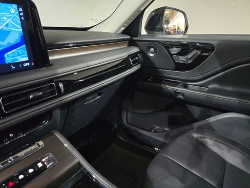 New 2026 Lincoln Aviator Reserve w/ Jet Appearance Package image 31