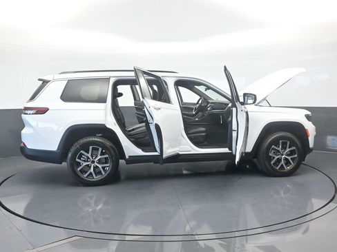 New 2025 Jeep Grand Cherokee L Limited image 72
