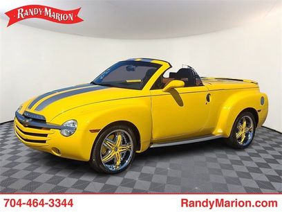 Used 2004 Chevrolet SSR w/ Preferred Equipment Group