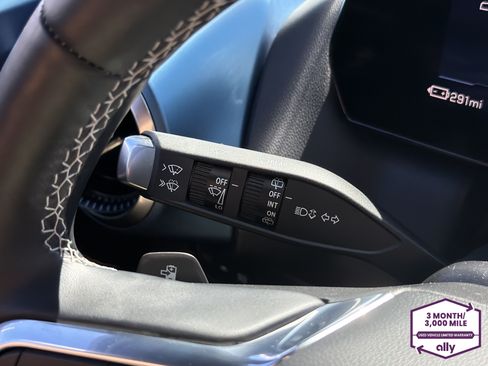 Certified 2024 Chevrolet Equinox EV LT FWD image 18